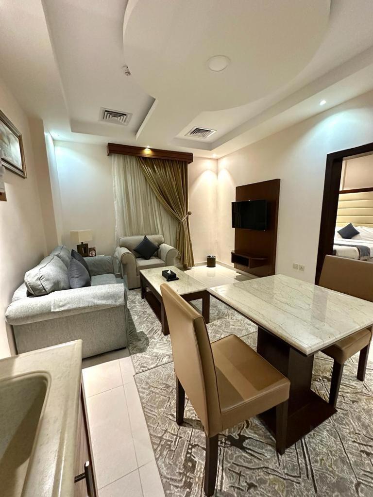 Sas Al Olaya Hotel Suites Al-Hobar Kültér fotó